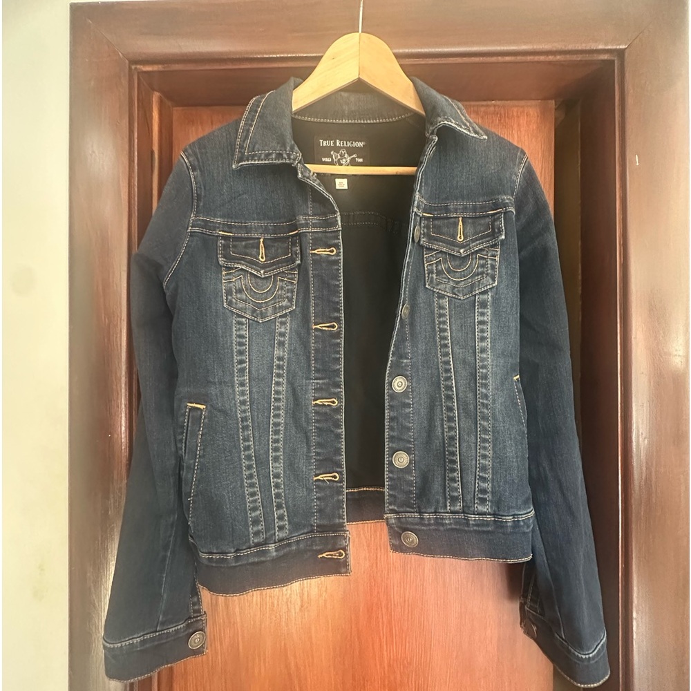 True Religion Women’s JACKET S/P slightly worn very good condition
